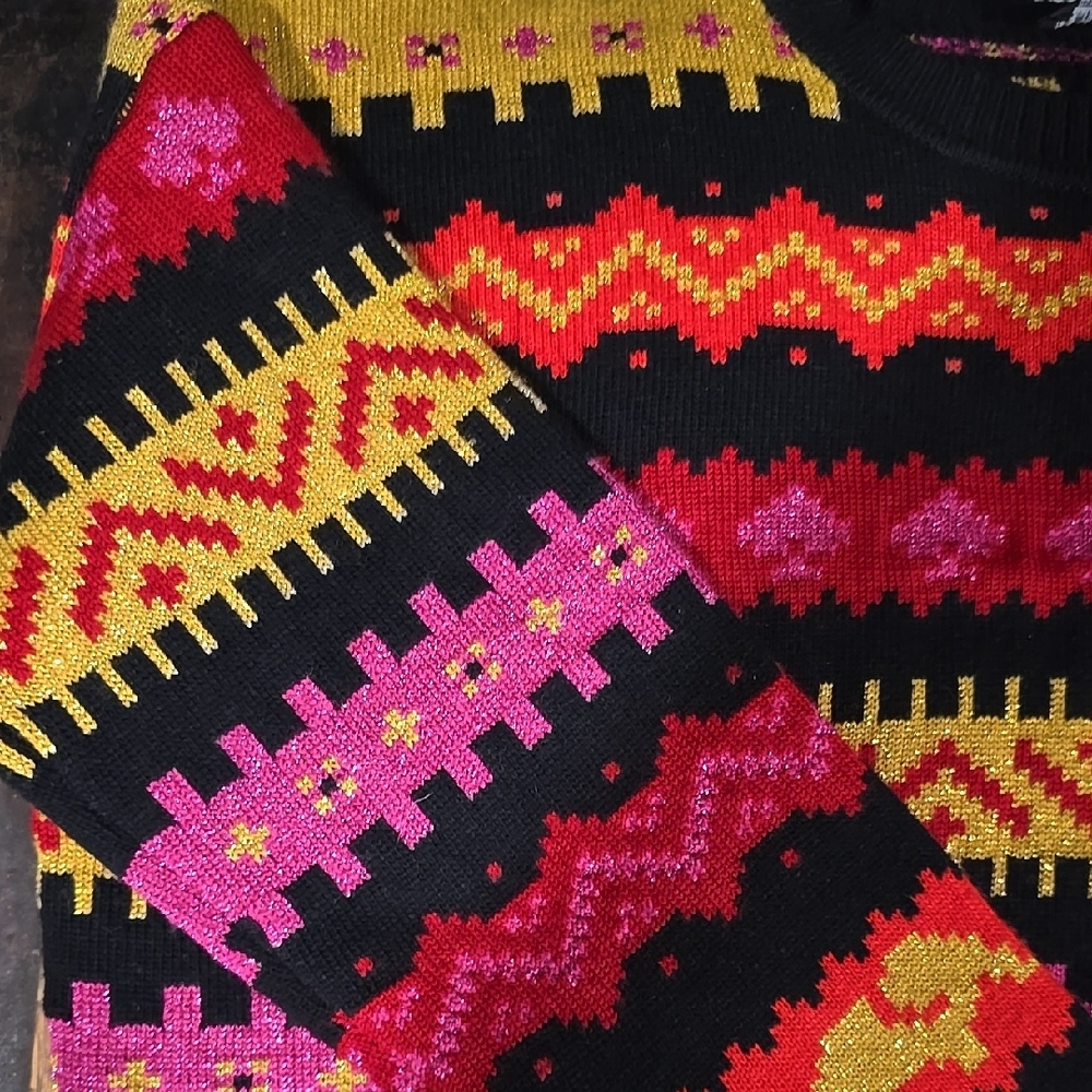 Colorful Patterned Sweater - Picture 3 of 3
